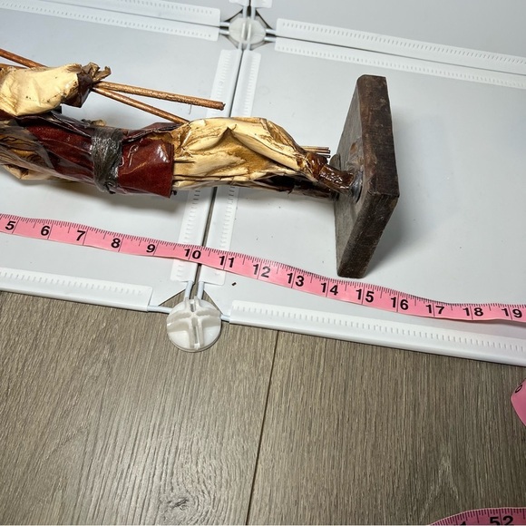 Vintage Mexican Paper Mache Figure 14” Farmer Holding Woven Broom Folk Art - Picture 6 of 6